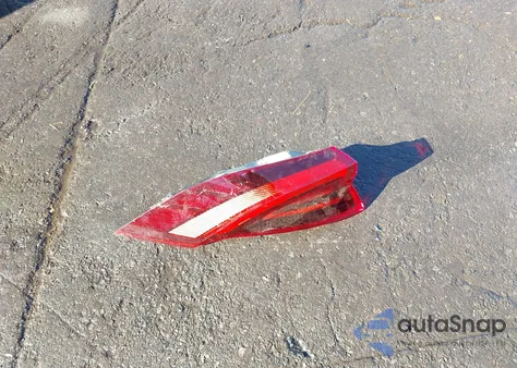 2023 Maserati Grecale Modena z USA, uszkodzony, nr VIN ZN682AVM8P7426498